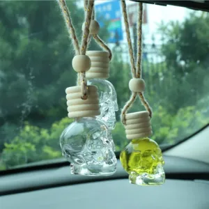 Car skull perfume bottle glass essential oil diffuser hanging pendant 8ml for auto decor