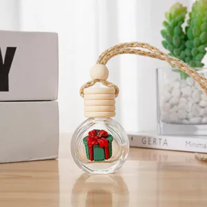 10ml car perfume glass bottle with wooden cap and hemp rope, clear hanging diffusers detail.