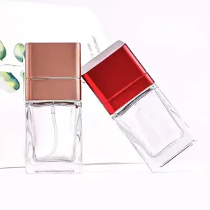 30ml quadratische Glas-Parfümflasche tragbarer Kosmetik-Abfüllbehälter mit Metallkappe