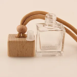 Flat Square Glass Car Aromatherapy Bottle Wooden Cap Hanging Pendant Essential Oil Diffuser For Vehicle Interior