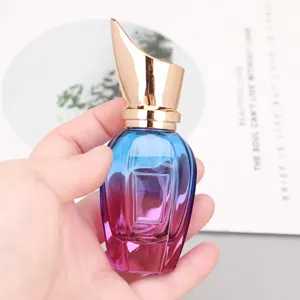 30ml gradient parfüm flasche leer nachfüllbar sprühflasche mit edler goldener kappe.