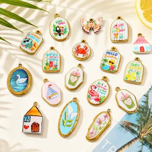 Ciondoli Colorati in Acciaio Inossidabile con Pittura a Olio Farfalla Fenicottero Floreale Charm per Creazione di Gioielli DIY Placcato Oro Smalto Estate Accessori Ciondolo