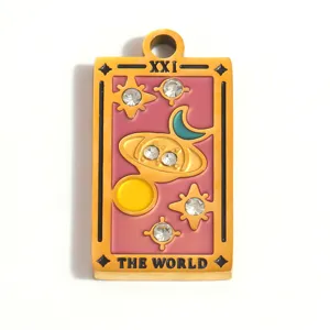 Vergulde roestvrijstalen tarot hanger 'The World' met strassteentjes en emaille
