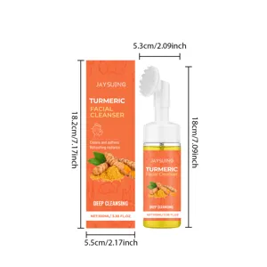 Vue détaillée du flacon de nettoyant facial au curcuma et de son emballage avec pompe.