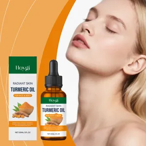 Dettaglio dell'olio viso alla curcuma HOYGI con flacone, scatola e benefici nutrienti.