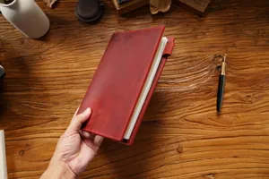 Handgemachte Echtleder Notizbuchhülle A5 A6 Tagebuch Planer Schutzhülle Detail Ansicht