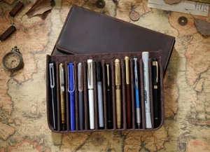 Scatola per penne in vera pelle vintage a 12 scomparti, organizer da scrivania fatto a mano.