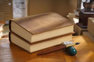 Vintage handmade genuine leather notebook retro cowhide journal sketching diary gift detail shot