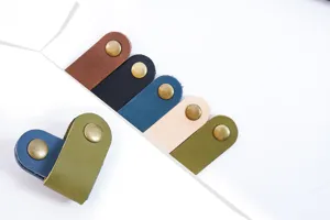 Organisateur de cable en cuir veritable clip de fixation pour cables de charge ecouteurs