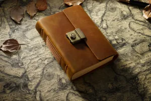 Vintage echtes Leder Tagebuch Notizbuch mit Retro Zahlenschloss, handgemachtes Büro Schreibwaren.