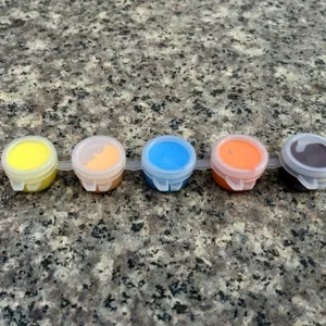 Set di vasetti di vernice acrilica, mini tazze da 3ml per pittura fai da te, bambole in gesso.
