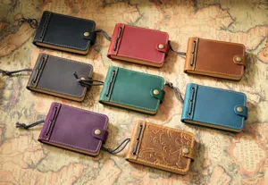 Mini cuaderno de bolsillo de cuero vintage, diario de viaje portatil con cierre de boton.