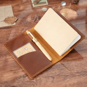 Vintage Rindsleder Reisetagebuch Notizbuch, handgemachte Retro Notizblock mit Stifthalter und Kartenfach.