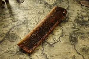 Handcrafted vintage cowhide leather pen sleeve carved pen case protective cover for stationery.