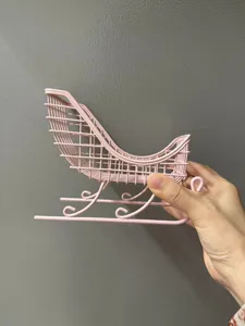 Roze ijzeren Kerst slee miniatuur decoratief ornament voor vakantie tafel display