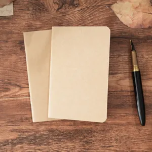 Carnet de voyage en papier kraft, bloc-notes journal intime vide rétro pour écriture.