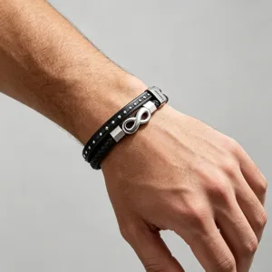 Heren meervoudige lederen armband met infinity metalen bedel en klinknagels voor dagelijks.