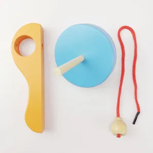 Juguete de peonza de tirar de madera tradicional con mango, juguete educativo clásico.