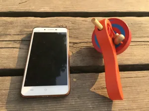 Juguete de trompo tradicional de madera con cuerda y diseño colorido para los niños
