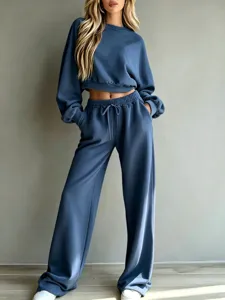 Lässiges einfarbiges Sweatshirt mit Rundhalsausschnitt und weite High Waist Jogginghose Set