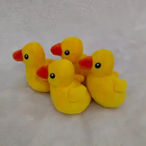 Cute Little Yellow Duck Pet Dog Plush Squeaky Toy Interactive Chew Teething Toy For Cats And Dogs Daily Play