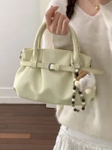 Retro Handtasche mit Falten- und Gürteldesign aus cremefarbenem Leder.