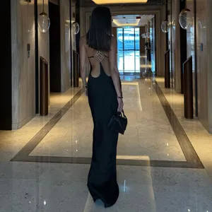 Sexy backless slim-fit maxi dress for women, elegant solid color sleeveless party evening gown.