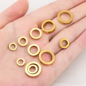 Anneaux fermés lisses en acier inoxydable doré pour la fabrication de bijoux DIY