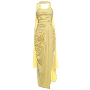 Gelbes trägerloses Schlitz-Abendkleid, elegantes figurbetontes langes Kleid Detailansicht.