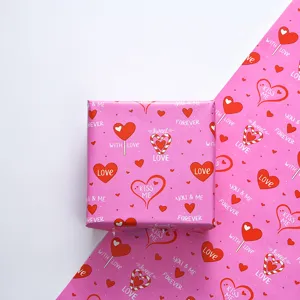 Hochwertiges Valentinstag Geschenkpapier mit Herzmustern und Liebesbotschaften