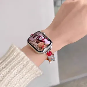 Detailansicht des weihnachtlichen Perlenarmbands mit Lebkuchenmann für Apple Watch