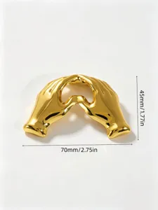 Minimalistική καρφίτσα καρδιά από ανοξείδωτο ατσάλι, κομψή και ευέλικτη για κάθε εμφάνιση.