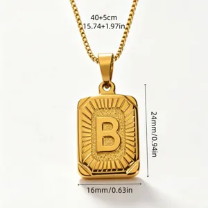 Edelstahl Buchstabe B Anhänger Halskette Detail, goldene Boxkette mit Maßangabe.