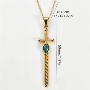 Goldfarbene Edelstahl Schwert Anhänger Halskette mit blauem Stein, 45+5cm Kettenlänge.