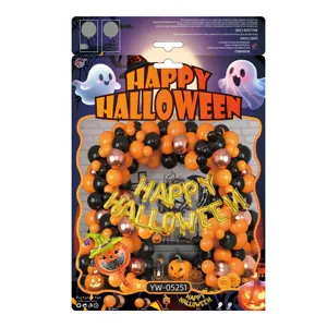 Detailansicht des Halloween-Ballonbogen-Sets mit glänzenden Happy Halloween Folienbuchstaben