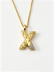 Vergoldete Buchstaben X Anhänger Halskette mit glitzernden Mikrodiamanten Damen.
