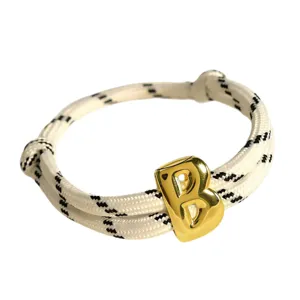 Verstellbares geflochtenes Armband mit stilvollem goldenem Buchstaben B Anhänger Neu.