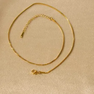 Goldene Boxketten Halskette, elegante Edelstahl Schlüsselbeinkette mit Karabiner und Verlängerung.