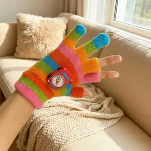 Kinder bunte gestreifte halbfingrige Strickhandschuhe mit niedlichem Cartoon Rennauto Uhren Design.