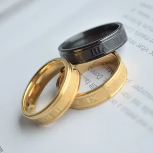 Detailaufnahme von Edelstahl Römische Ziffern Ringe, urbaner Hip-Hop Modeschmuck Stil für Herren.
