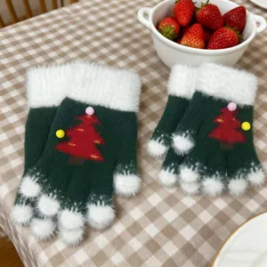 Simpatici guanti in maglia con albero di Natale e pelliccia sintetica bianca, guanti invernali caldi.