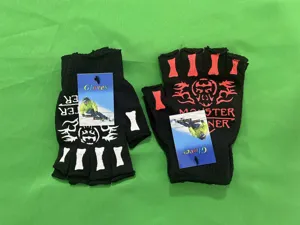 Guanti senza dita in maglia nera con stampa di scheletro, guanti termici invernali per bambini.