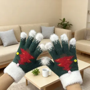 Guanti invernali in maglia con albero di Natale e polsini in morbido peluche caldo.