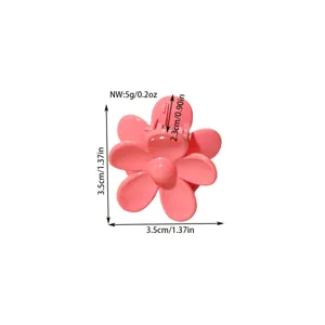 Macro detail view of a 3.5cm pink flower hair claw clip with precise measurements