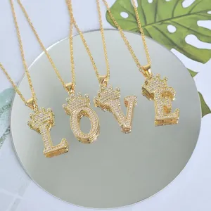 Ensemble de collier de lettres couronne or LOVE, pendentif initiale diamant pavé.