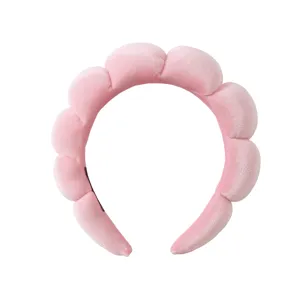 Weiches rosa gepolstertes Samt Stirnband für die Gesichtspflege mit High Skull Top Design