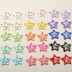 Fermagli per capelli colorati a forma di stella con pois per uno styling dolce e alla moda