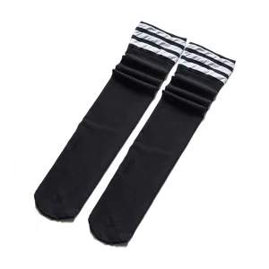 Schwarze Overknee Strümpfe mit weißen Streifen für Damen im Frühling und Sommer Tägliche.