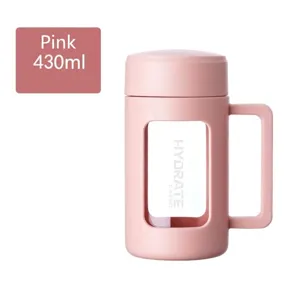 Rosa Glastasse mit 430ml Fassungsvermögen, Teesieb und praktischem Griff für das Büro.
