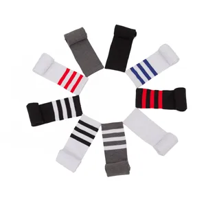 Calcetines altos de algodón para mujer, estilo universitario con rayas clásicas.
